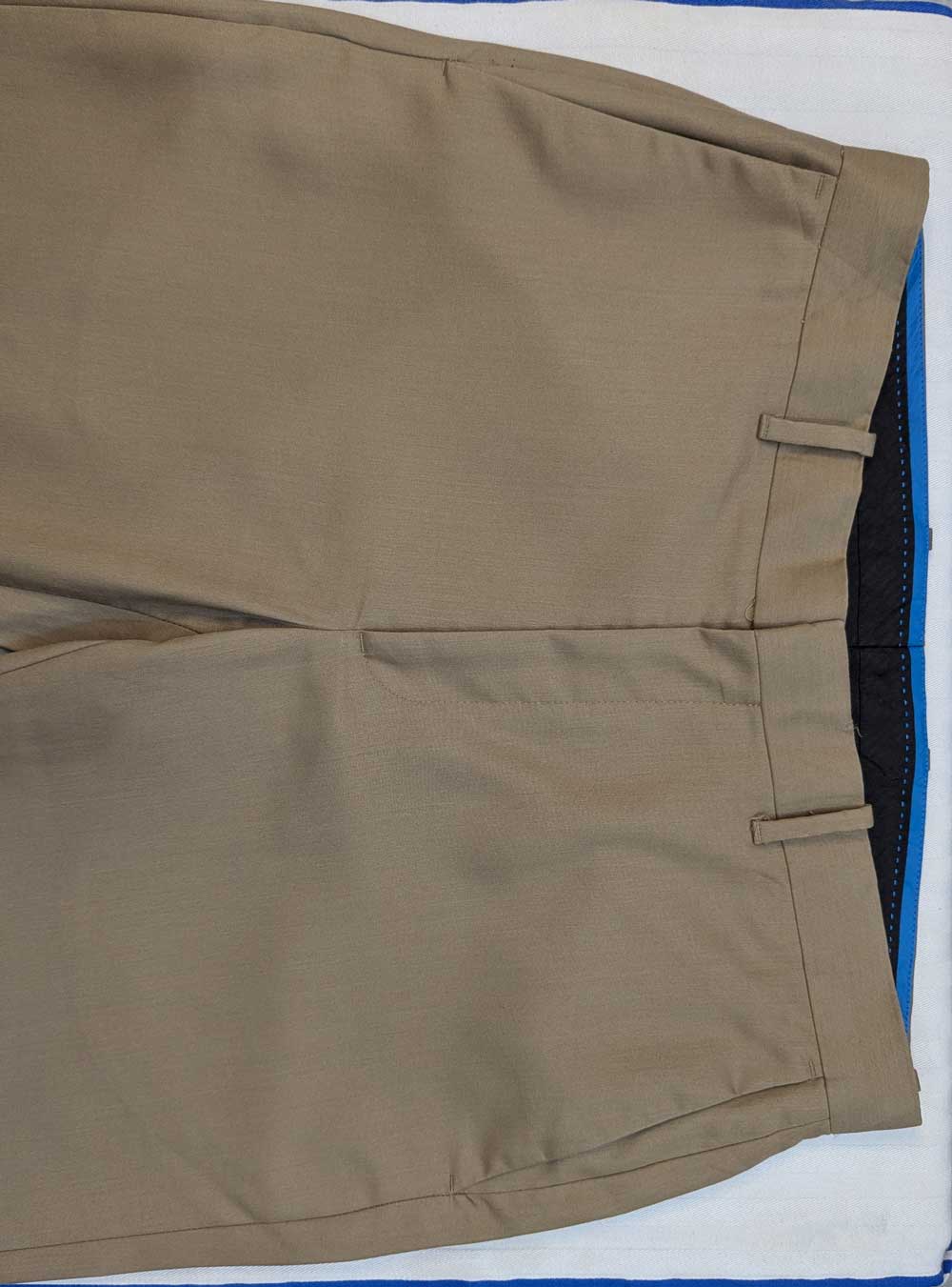 axist pant