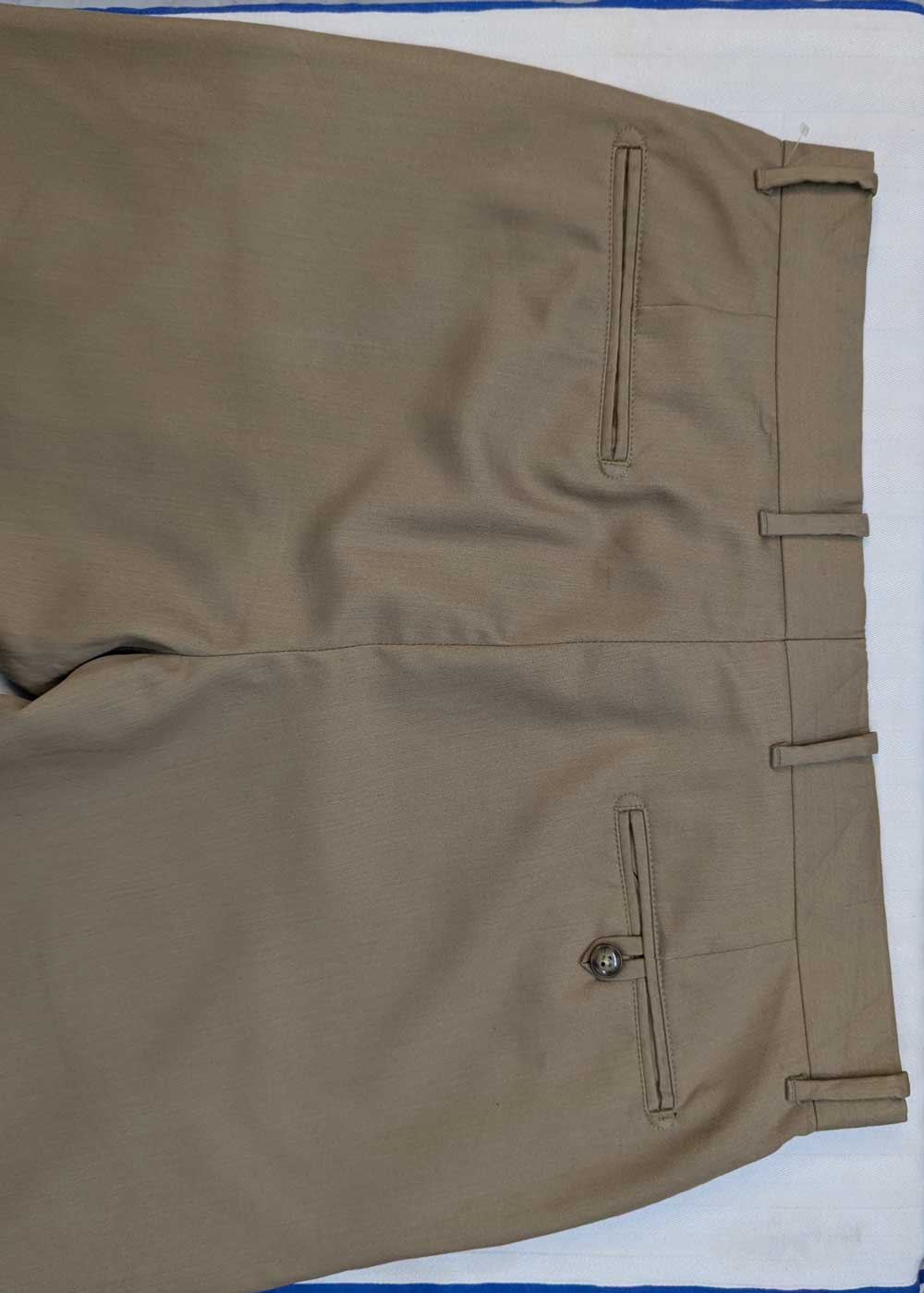 axist pant