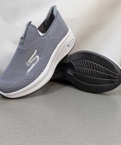 Lightweight Slip-On Mesh Walking Shoes - Image 3